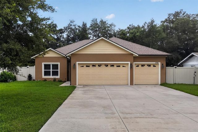 27728 LISA DRIVE, Tavares, FL 32778
