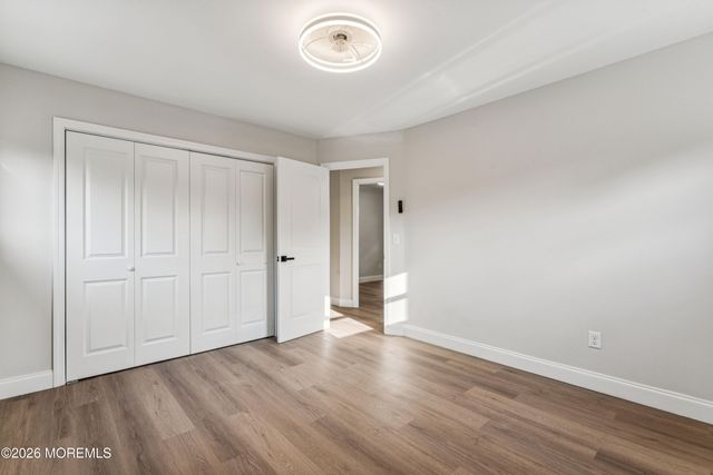 886 Raleigh Drive, Toms River, NJ 08753