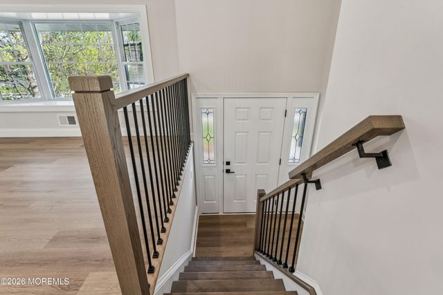 886 Raleigh Drive, Toms River, NJ 08753