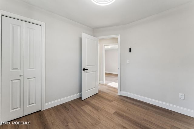 886 Raleigh Drive, Toms River, NJ 08753