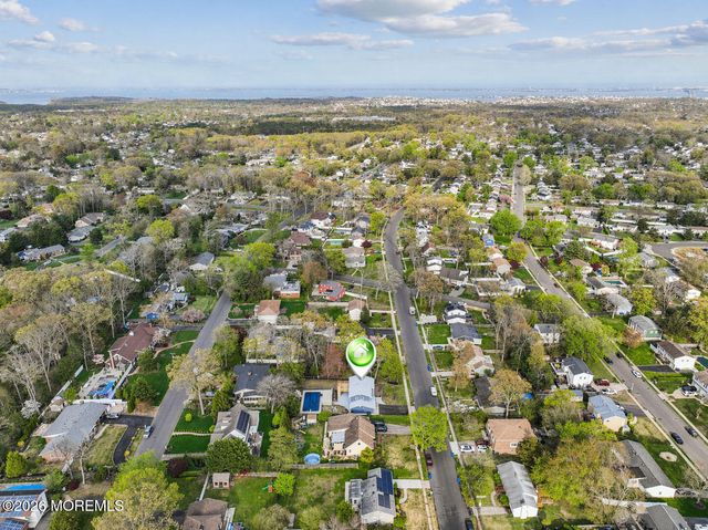 886 Raleigh Drive, Toms River, NJ 08753