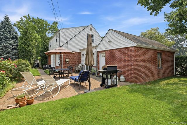 70 Birchwood Drive, New Hyde Park, NY 11040