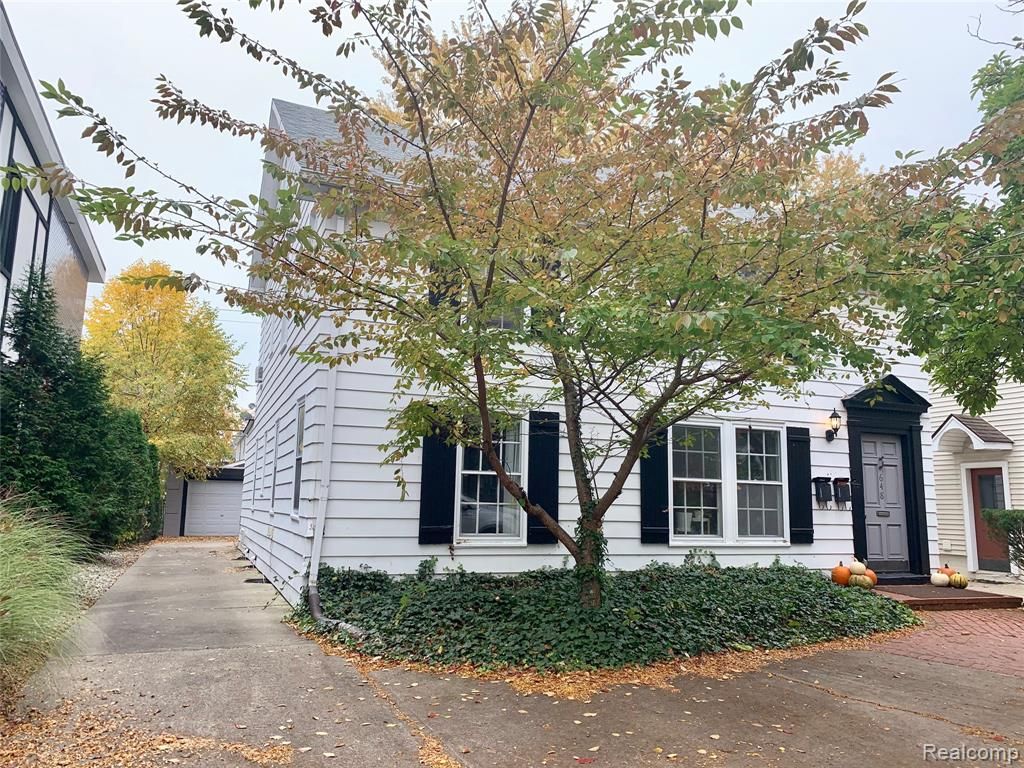 648 E Lincoln Street, Birmingham, MI 48009