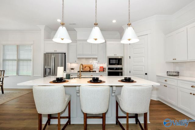 8320 Grayback Boulevard, Owens Cross Roads, AL 35763