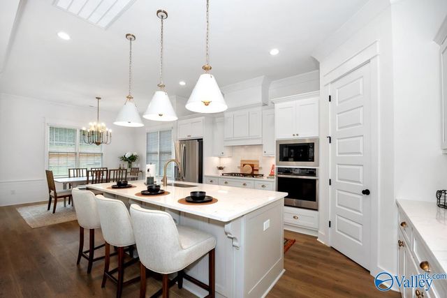 8320 Grayback Boulevard, Owens Cross Roads, AL 35763