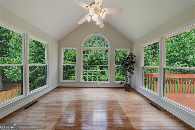 5511 Fripp Court NW, Acworth, GA 30101