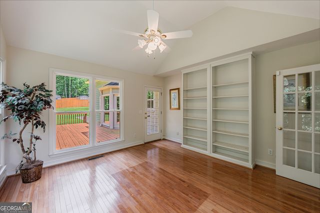 5511 Fripp Court NW, Acworth, GA 30101