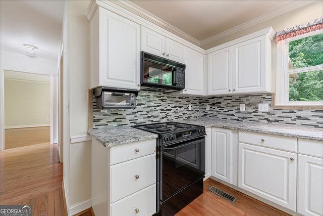 5511 Fripp Court NW, Acworth, GA 30101