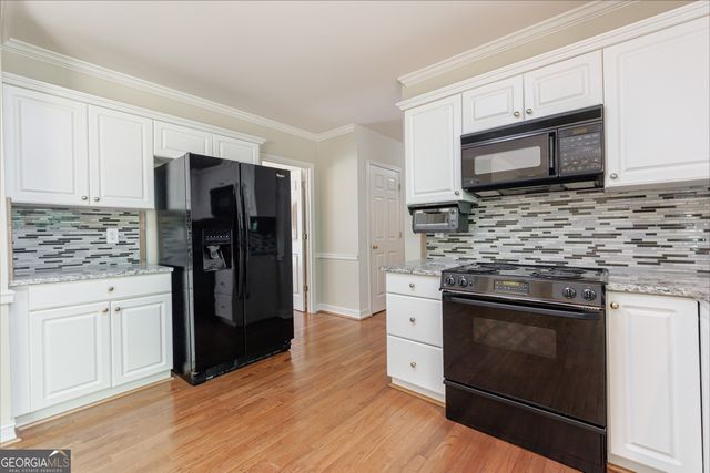 5511 Fripp Court NW, Acworth, GA 30101