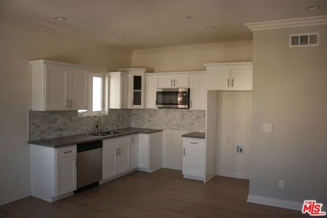 4870 st. Elmo Street, Los Angeles, CA 90016