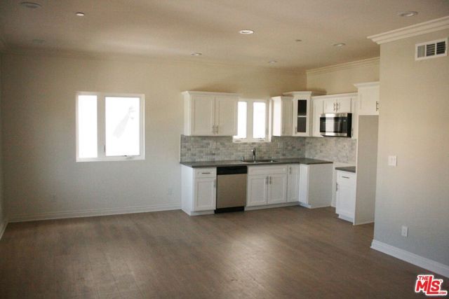 4870 st. Elmo Street, Los Angeles, CA 90016