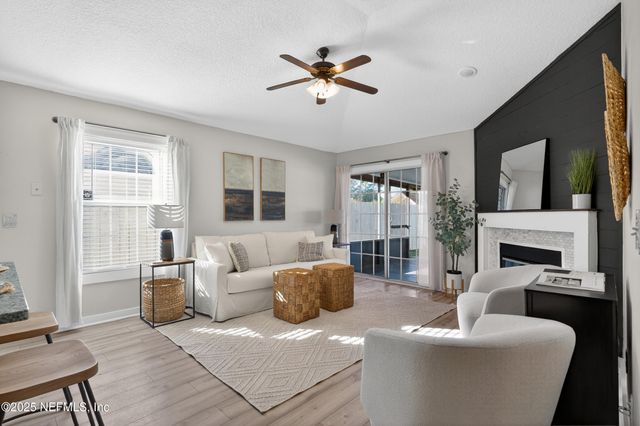 11214 BENTLEY TRACE Lane E, Jacksonville, FL 32257