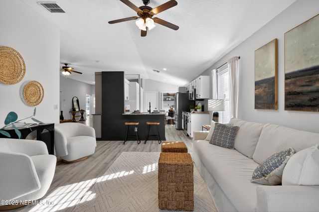 11214 BENTLEY TRACE Lane E, Jacksonville, FL 32257