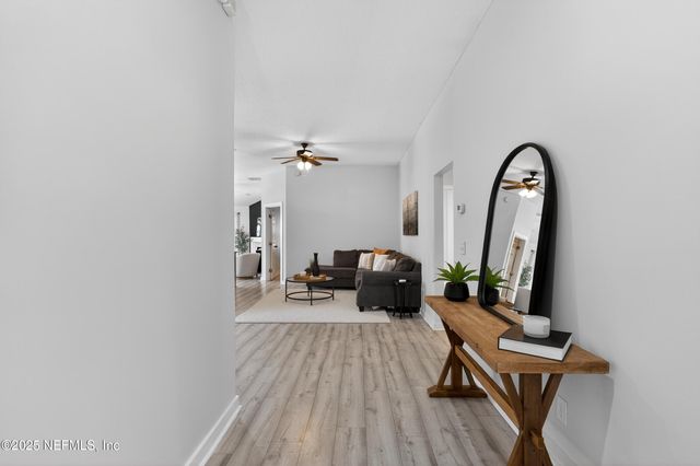 11214 BENTLEY TRACE Lane E, Jacksonville, FL 32257