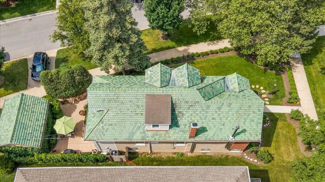 5661 N New Hampshire Avenue, Chicago, IL 60631