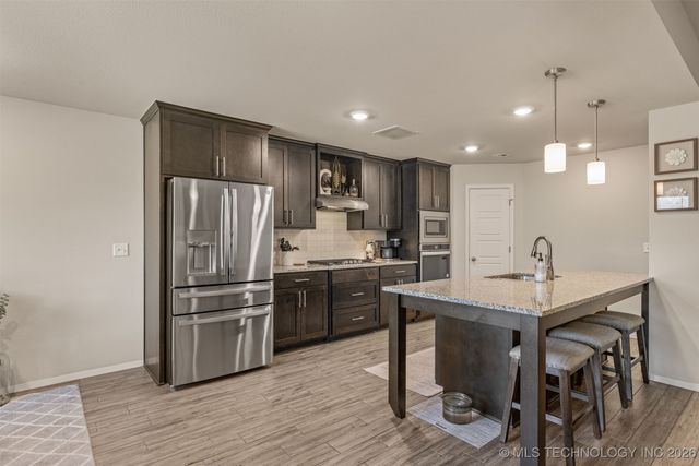 16629 E 115th Street N, Owasso, OK 74055