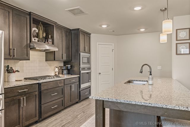 16629 E 115th Street N, Owasso, OK 74055