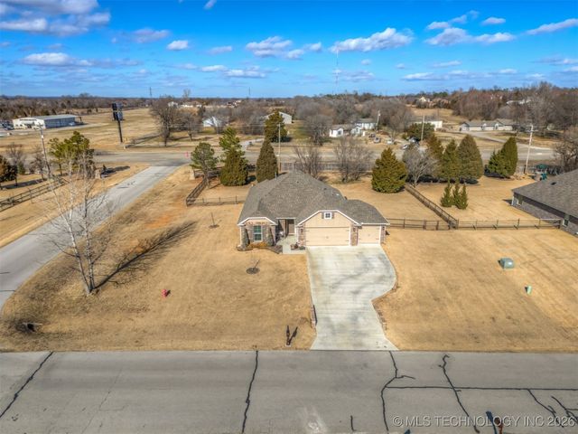 16629 E 115th Street N, Owasso, OK 74055