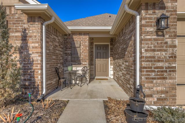 16629 E 115th Street N, Owasso, OK 74055