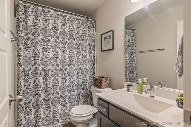 16629 E 115th Street N, Owasso, OK 74055