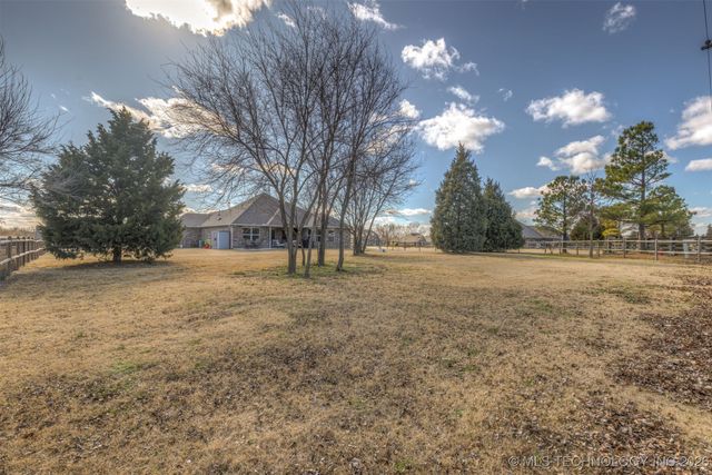 16629 E 115th Street N, Owasso, OK 74055