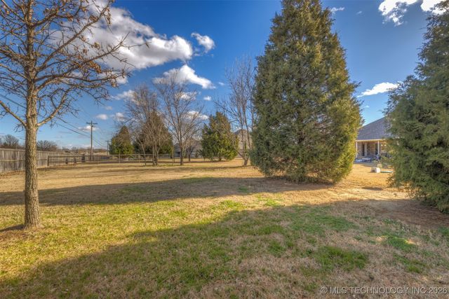 16629 E 115th Street N, Owasso, OK 74055