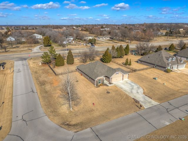 16629 E 115th Street N, Owasso, OK 74055