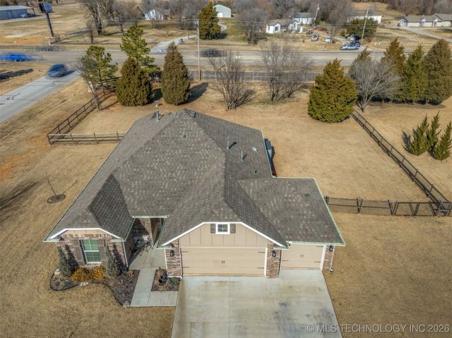 16629 E 115th Street N, Owasso, OK 74055