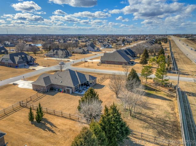 16629 E 115th Street N, Owasso, OK 74055