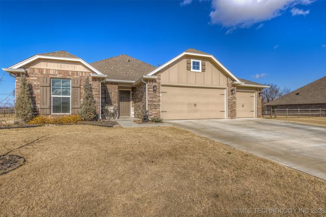 16629 E 115th Street N, Owasso, OK 74055