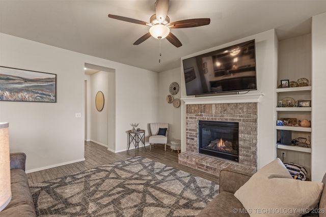 16629 E 115th Street N, Owasso, OK 74055