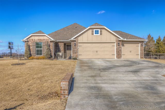 16629 E 115th Street N, Owasso, OK 74055