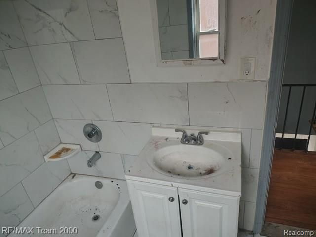 16174 Griggs Street, Detroit, MI 48221