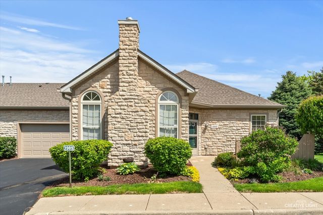 1909 Timbers Edge Circle, Joliet, IL 60431