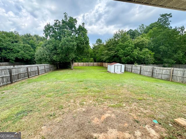 308 Strawbridge Lane, Bonaire, GA 31005