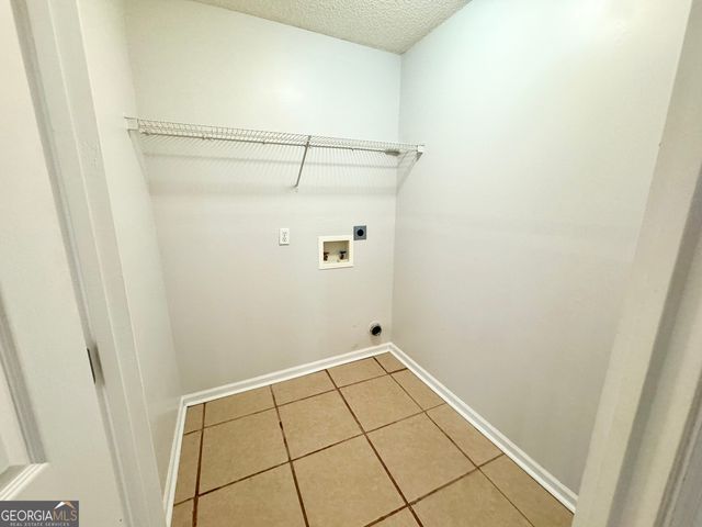 308 Strawbridge Lane, Bonaire, GA 31005