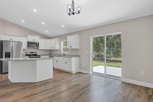 5 LOCUST RADIAL CIRCLE, Ocala, FL 34472