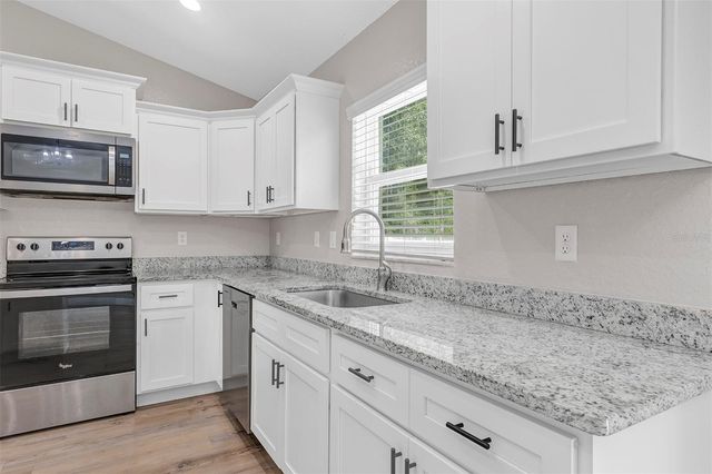 5 LOCUST RADIAL CIRCLE, Ocala, FL 34472