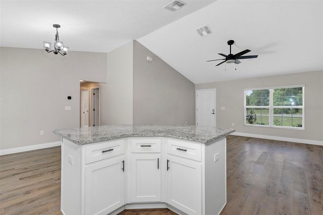 5 LOCUST RADIAL CIRCLE, Ocala, FL 34472