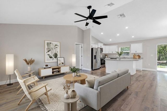 5 LOCUST RADIAL CIRCLE, Ocala, FL 34472