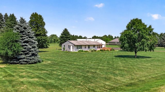 6606 132nd Street N, Hugo, MN 55110