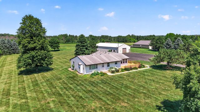 6606 132nd Street N, Hugo, MN 55110