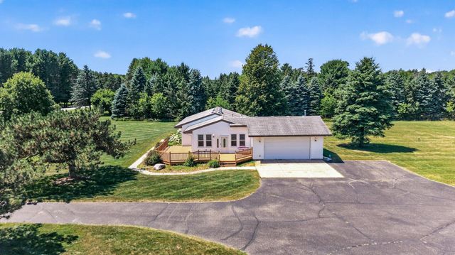 6606 132nd Street N, Hugo, MN 55110
