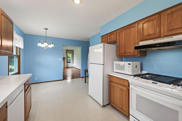 6606 132nd Street N, Hugo, MN 55110