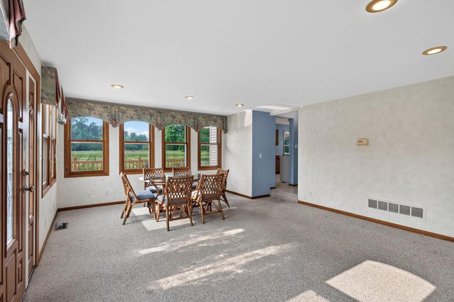 6606 132nd Street N, Hugo, MN 55110