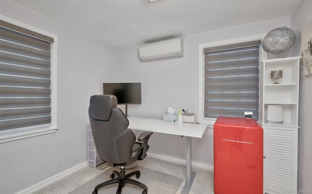 383 White Road, Mineola, NY 11501