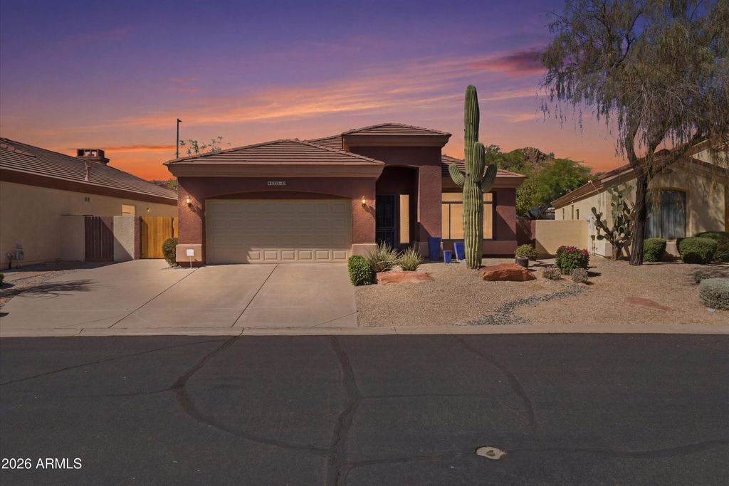 6333 E VIEWMONT Drive 85, Mesa, AZ 85215