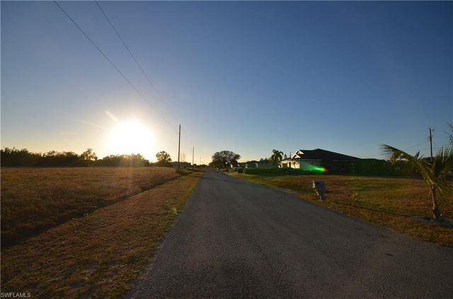 1106 NE 12th ST, Cape Coral, FL 33909