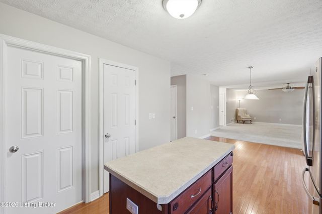 11812 Garden Grove Way, Louisville, KY 40299