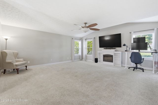 11812 Garden Grove Way, Louisville, KY 40299